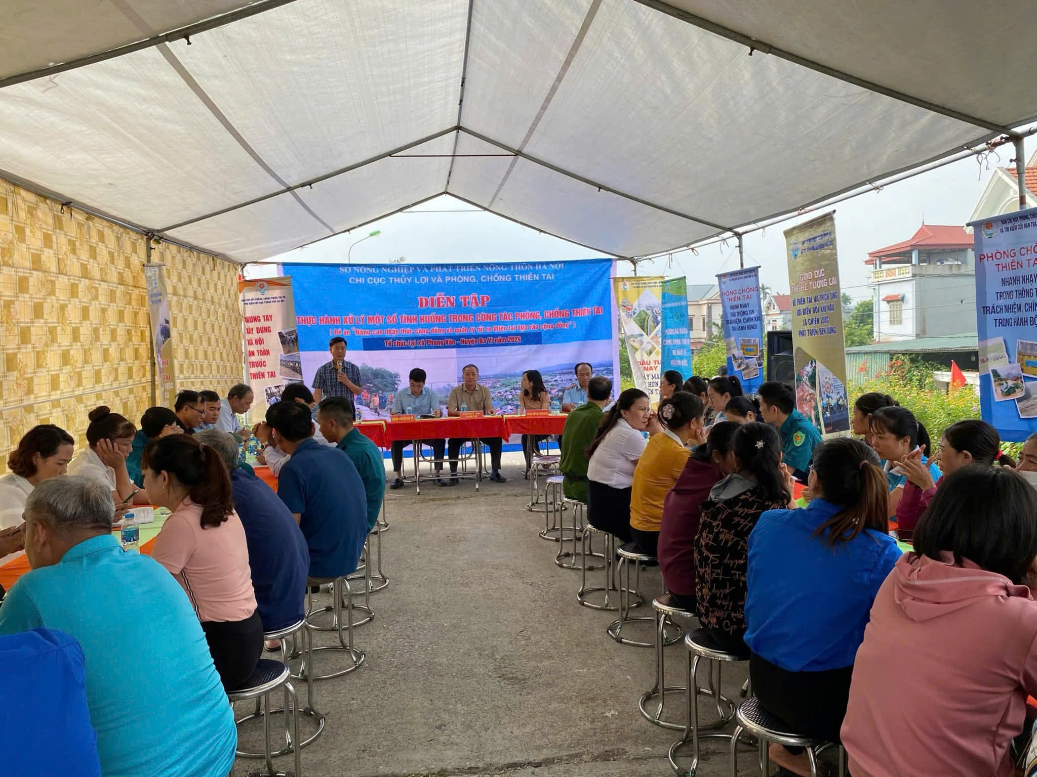 Hà Nội: Các tình huống giả định về sự cố đê điều được xử lý nhanh chóng, kịp thời - Ảnh 1.