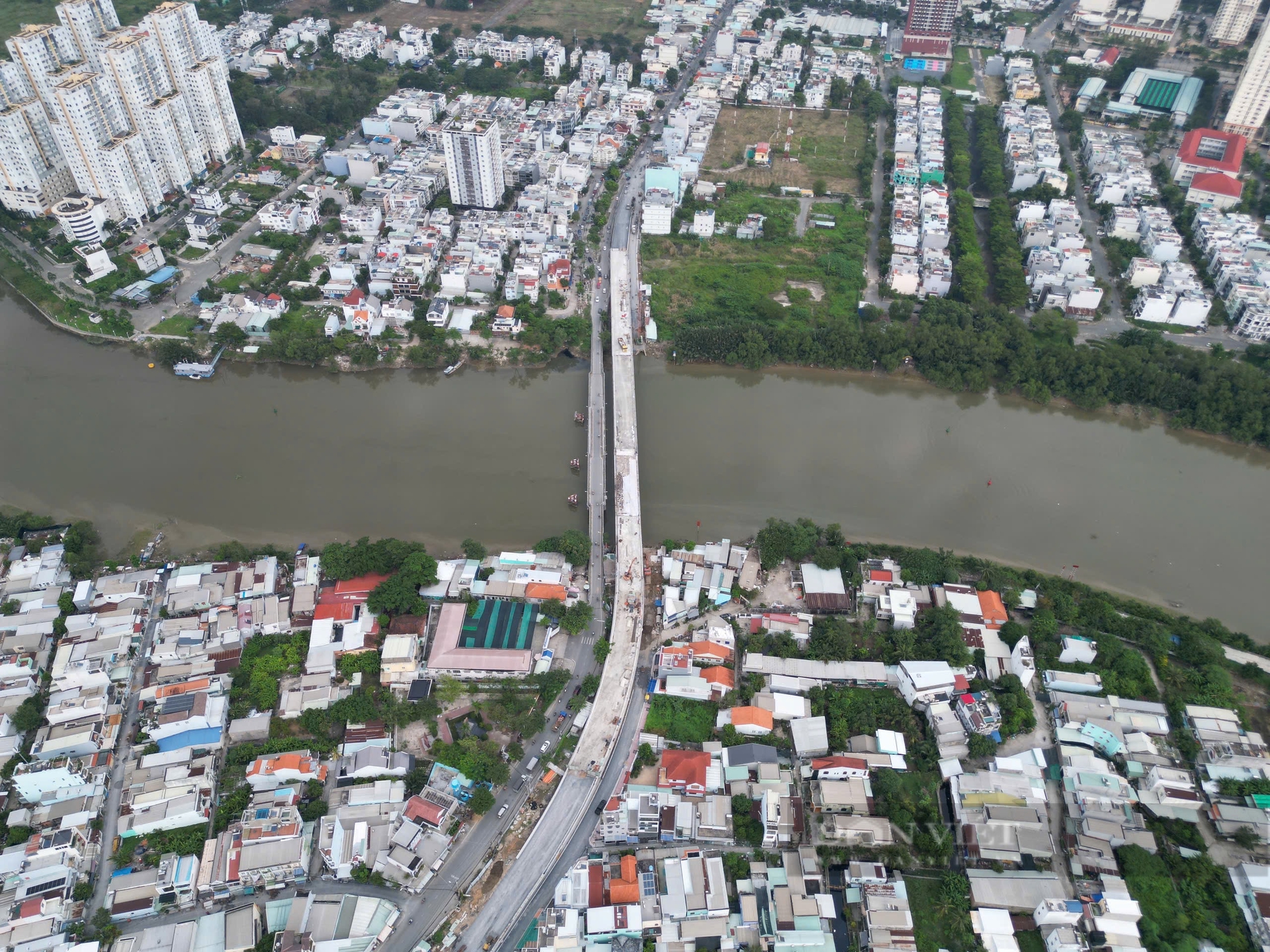 Dự án mở rộng cửa ngõ TP.HCM băng băng về đích - Ảnh 3.
