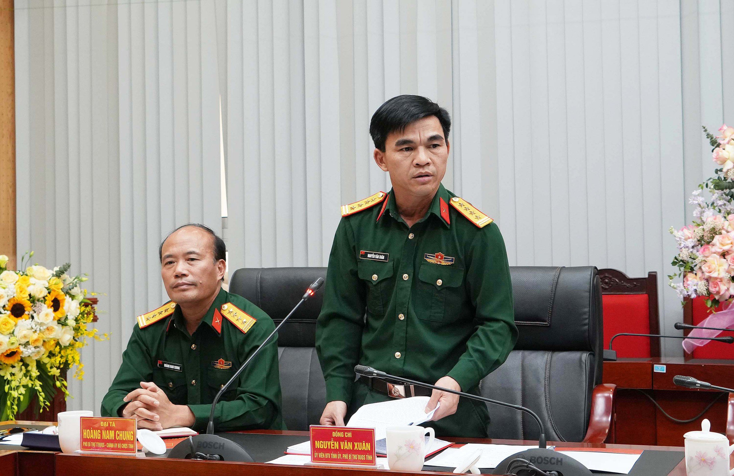 Bổ nhiệm Phó Tư lệnh Quân khu 2, Bộ Quốc phòng; điều động 4 nhân sự lãnh đạo tại Yên Bái - Ảnh 1.