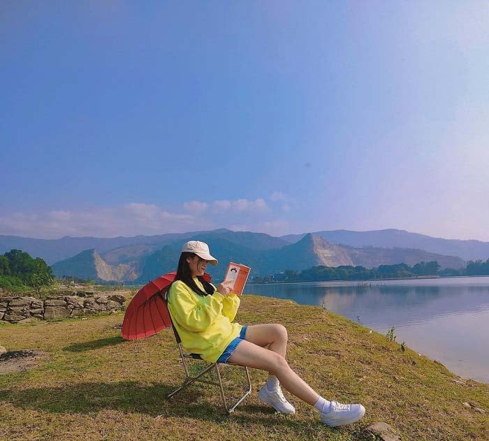 Ngỡ ngàng điểm du lịch chỉ cách Hà Nội 40km, cảnh sắc đẹp được ví như “Thụy Sĩ thu nhỏ” - Ảnh 5.