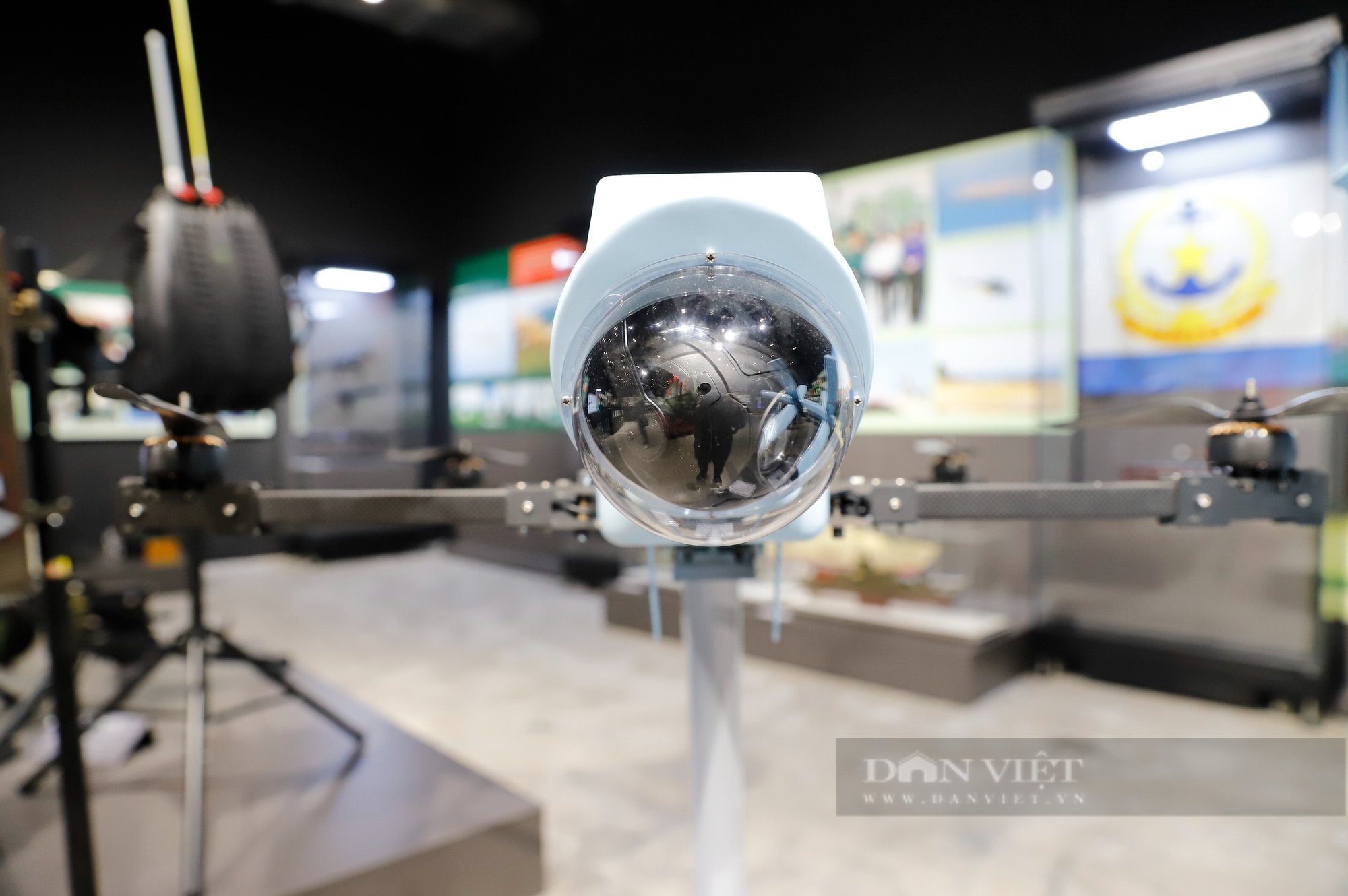 Cận cảnh mẫu UAV chiến đấu cảm tử mới nhất do Bộ Quốc phòng Việt Nam sản xuất- Ảnh 7.
