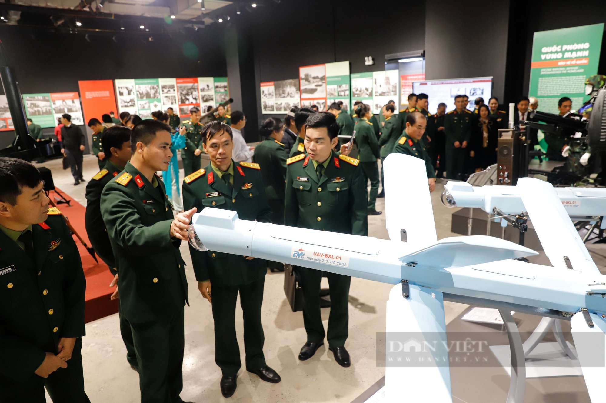 Cận cảnh mẫu UAV chiến đấu cảm tử mới nhất do Bộ Quốc phòng Việt Nam sản xuất- Ảnh 8.
