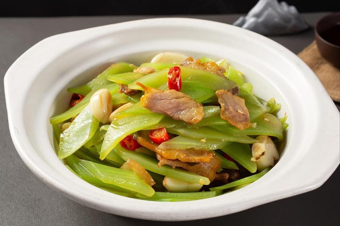 Loại rau bổ hơn bí ngô, nhuận tràng hơn khoai lang, giúp ngủ ngon, dưỡng huyết, xào thịt cực thơm - Ảnh 7.
