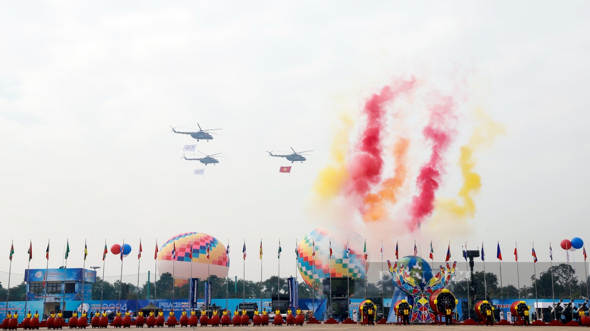 Tổng duyệt khai mạc Triển lãm Quốc phòng quốc tế Việt Nam 2024 - Ảnh 1.