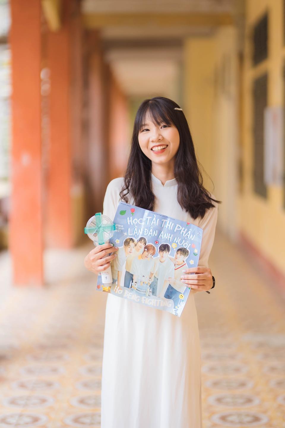 Nữ sinh bị chế giễu "Học mà cũng như vậy" khi khoe xem "Anh trai say hi" lại là nhân vật gây choáng - Ảnh 3.