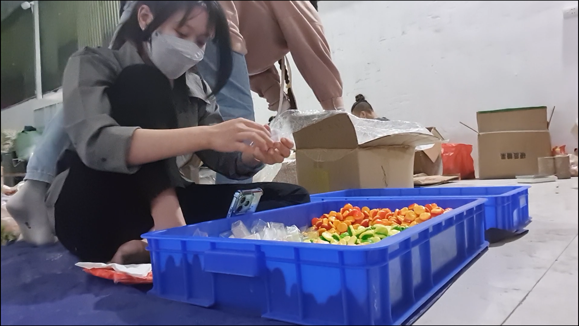 Tận thấy nơi “ra lò” bánh kẹo trẻ em “siêu bẩn” cùng loạt bất thường về nguồn gốc, bao bì, chất lượng - Ảnh 10.