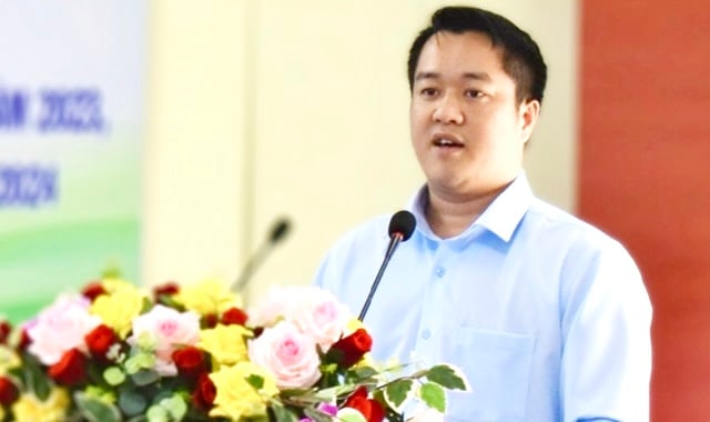 Giao quyền Chủ tịch, phê chuẩn bầu Phó Chủ tịch ở 2 huyện miền núi tỉnh Quảng Ngãi- Ảnh 1.