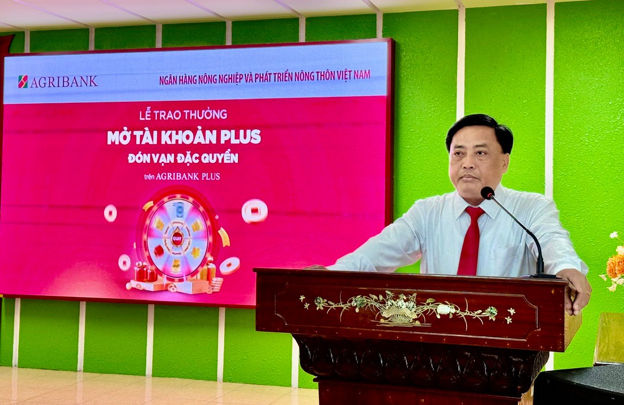 Agribank Chi nhánh TP.Cần Thơ trao thưởng Chương trình "Mở tài khoản Plus, đón vạn đặc quyền" - Ảnh 1.