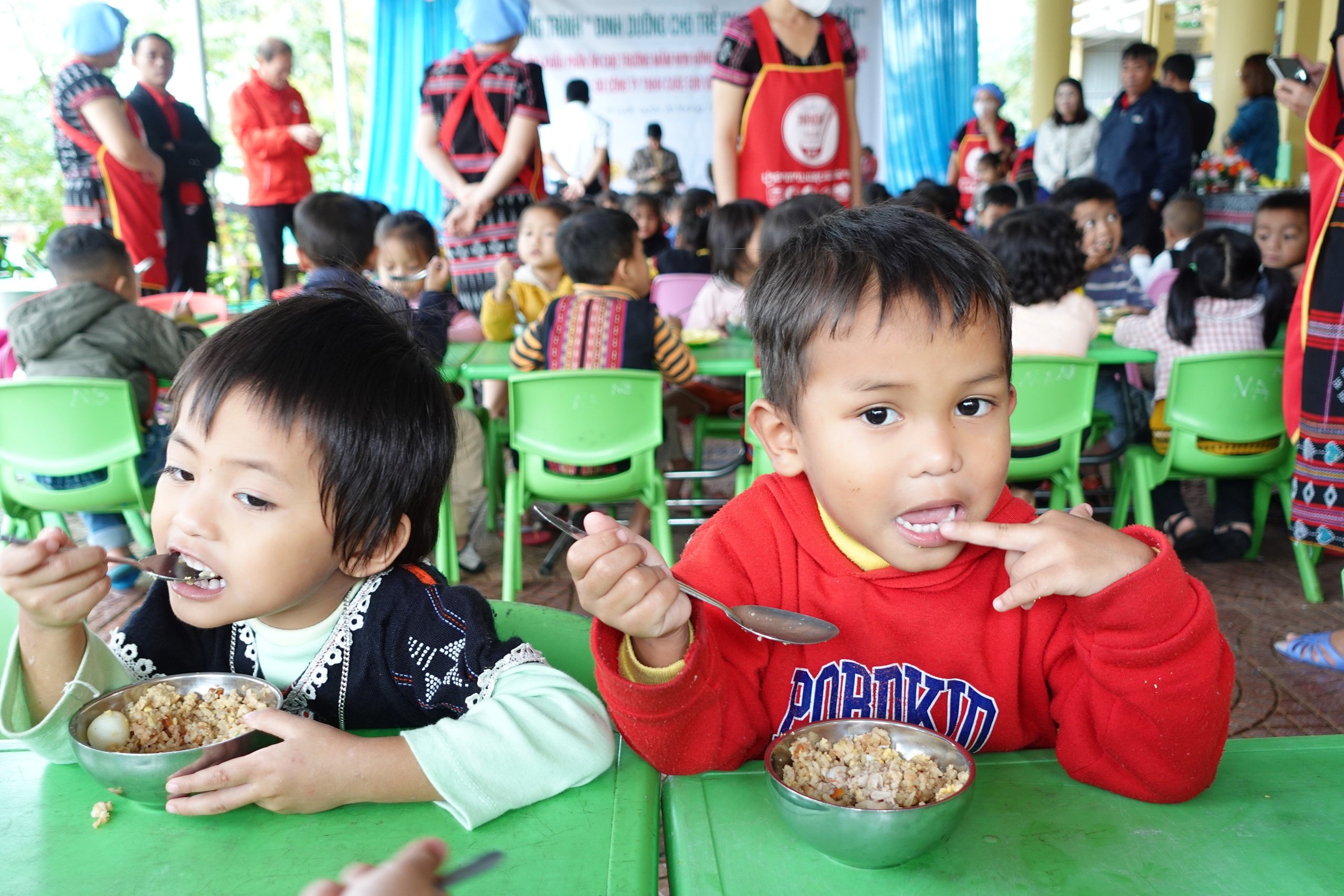 Care For Việt Nam tiếp nối hành trình nhân ái vì sức khỏe và tương lai cộng đồng - Ảnh 3.