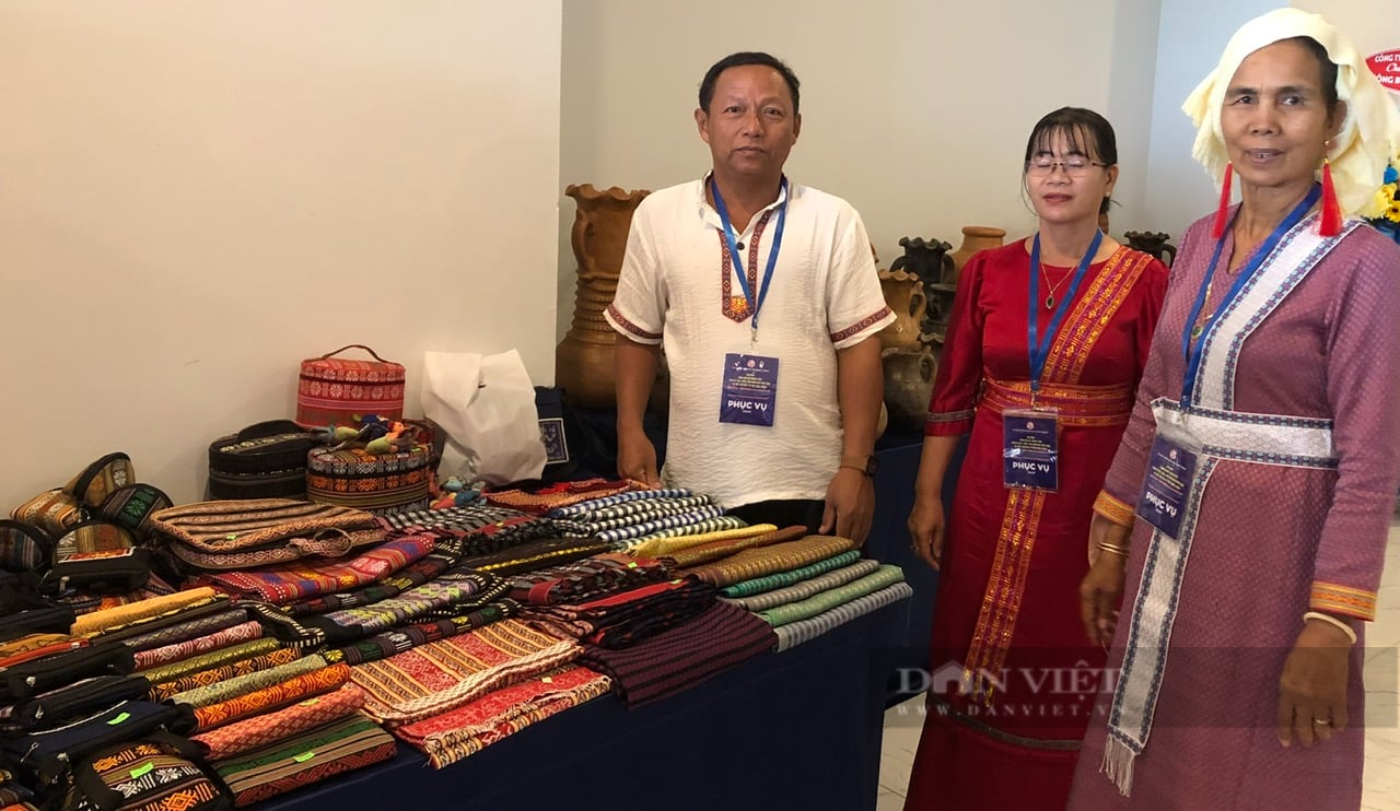 Sáp nhập Báo Ninh Thuận, Đài Phát thanh và Truyền hình, Cổng thông tin điện tử  - Ảnh 4.