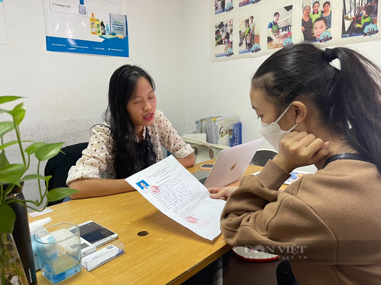 Công ty có được phép tự ý chuyển công việc khác so với hợp đồng cho lao động? - Ảnh 1.