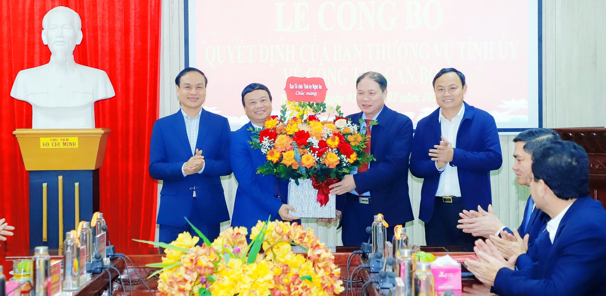 Bí thư Huyện uỷ Tương Dương giữ chức Phó Trưởng Ban Nội chính Tỉnh uỷ Nghệ An- Ảnh 3. Bí thư Huyện uỷ Tương Dương giữ chức Phó Trưởng Ban Nội chính Tỉnh uỷ Nghệ An- Ảnh 3.