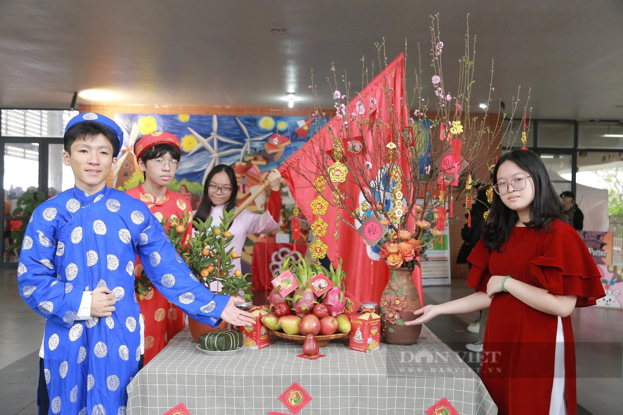 Học sinh trường "hot" nhất Hà Nội hào hứng đón Tết, khẳng định không chỉ học giỏi mà còn tài năng- Ảnh 3.