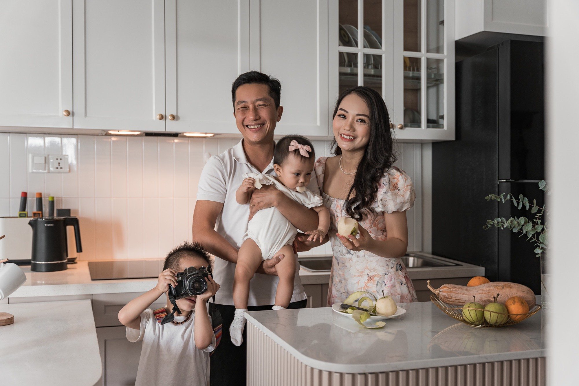 Từ chối cuộc hôn nhân sắp đặt, nữ công an rời quê hương tới một miền đất mới và cái kết - Ảnh 1.