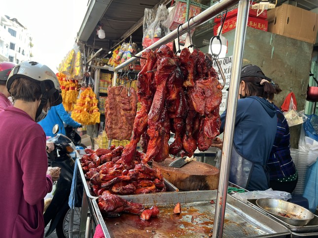Đồ cúng đắt khách trước ngày vía Thần tài- Ảnh 8.