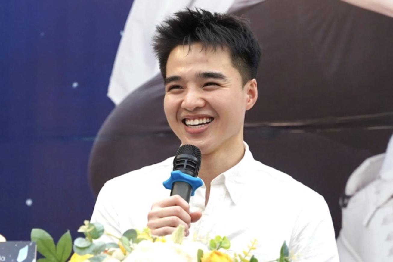 Nội dung trong cuốn sách đầu tay của Tun Phạm có xúc phạm, hạ thấp phụ nữ?- Ảnh 1.