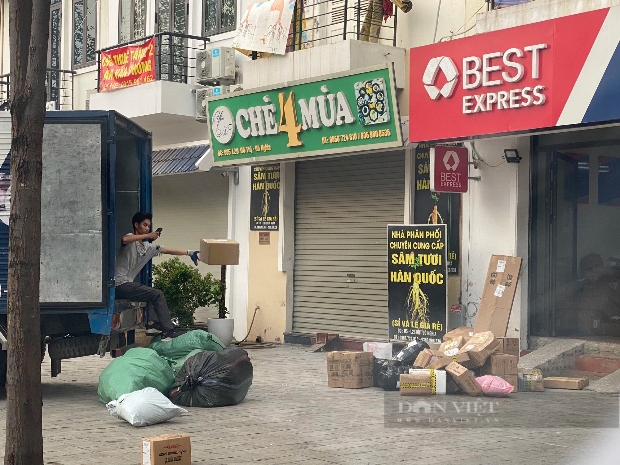 Nhân viên vận chuyển Best Express "quần quật" ném hàng của khách- Ảnh 2.