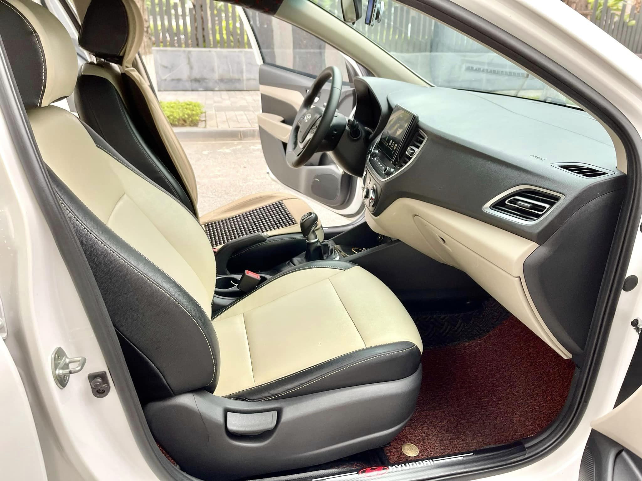Sau 3 năm lăn bánh, Hyundai Accent bán lại giá rẻ như VinFast Fadil- Ảnh 5.