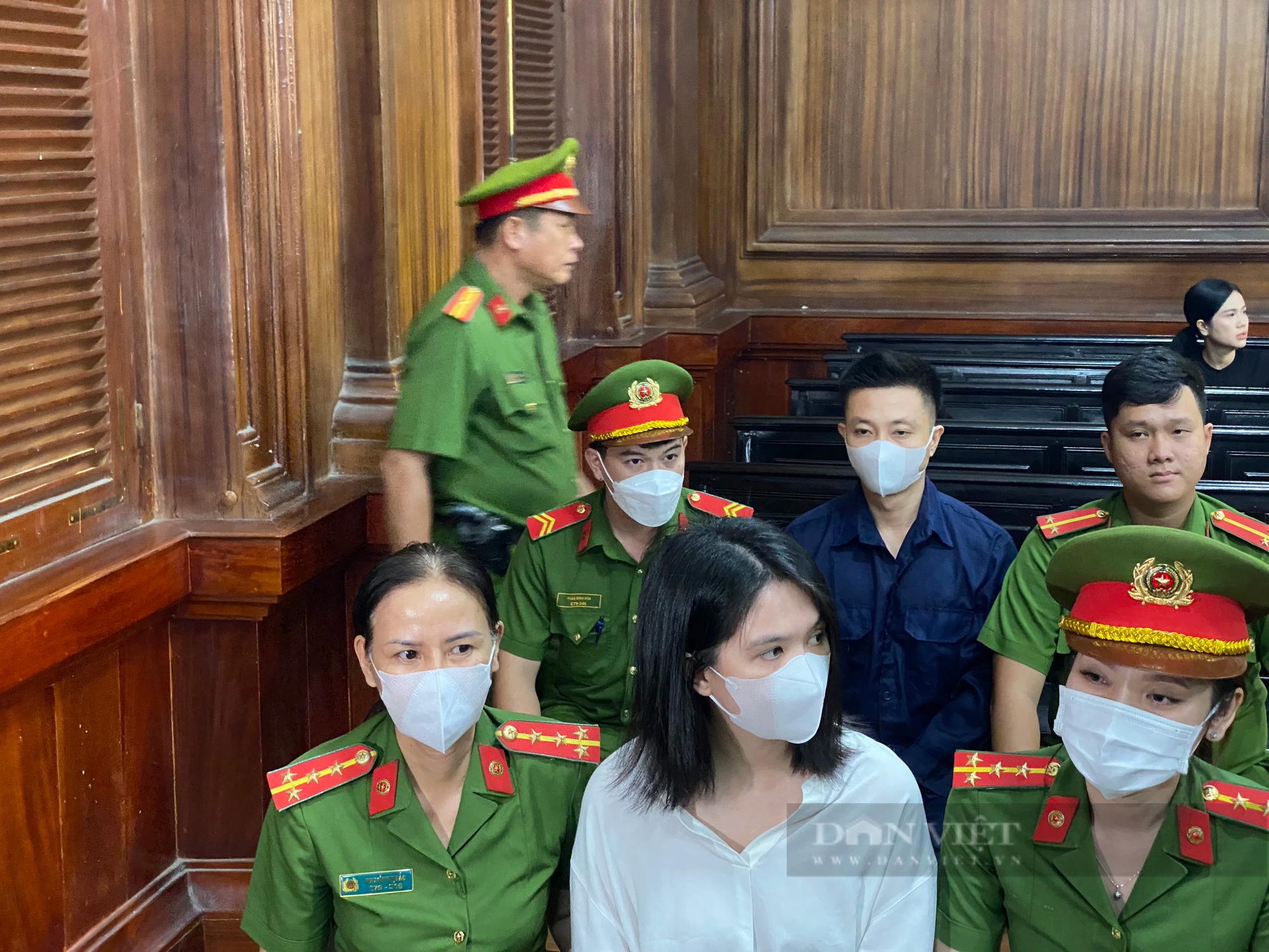 Bị cáo Ngọc Trinh khai gì tại tòa?- Ảnh 2.