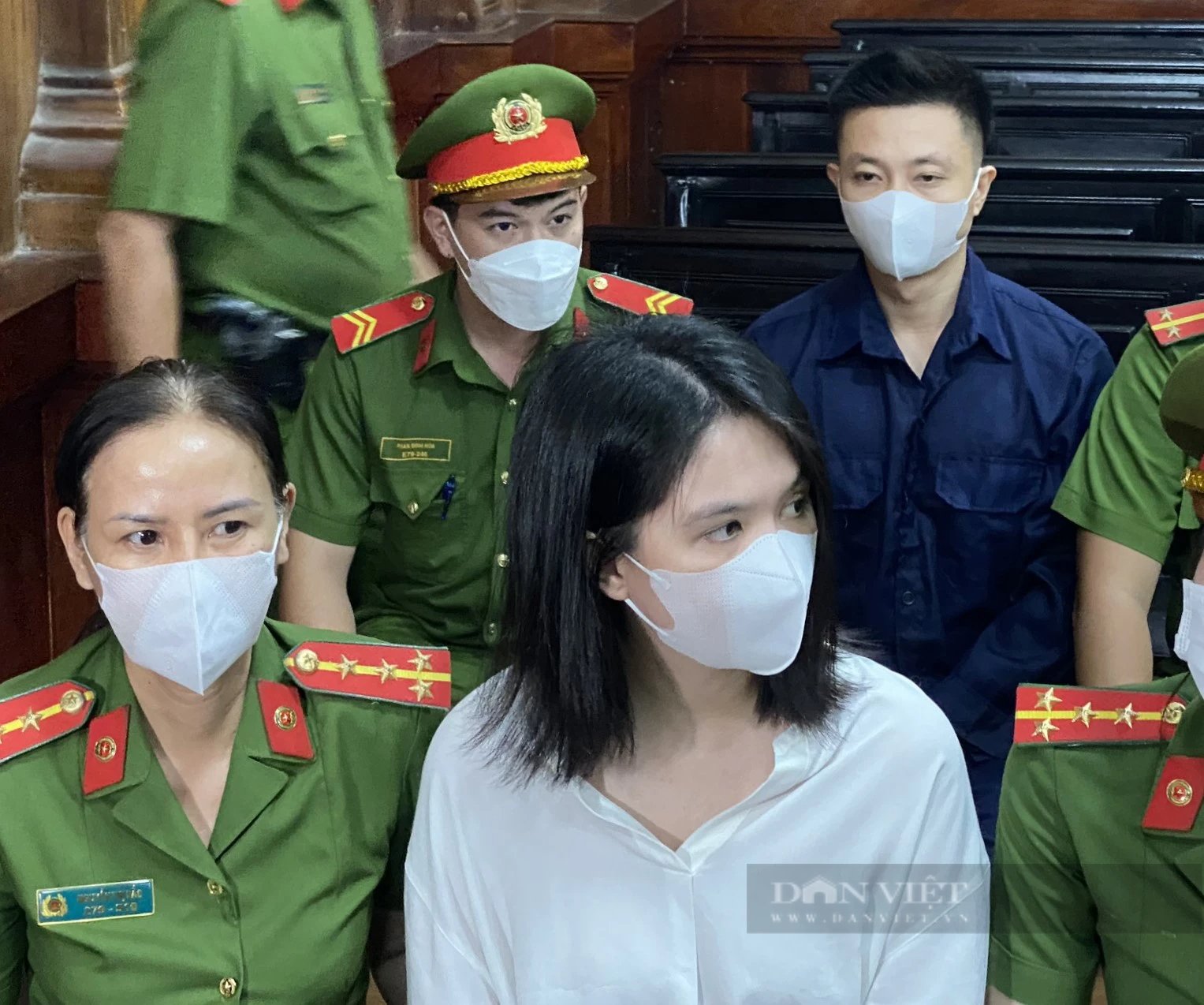 Người mẫu Ngọc Trinh bị phạt một năm tù, cho hưởng án treo- Ảnh 1.