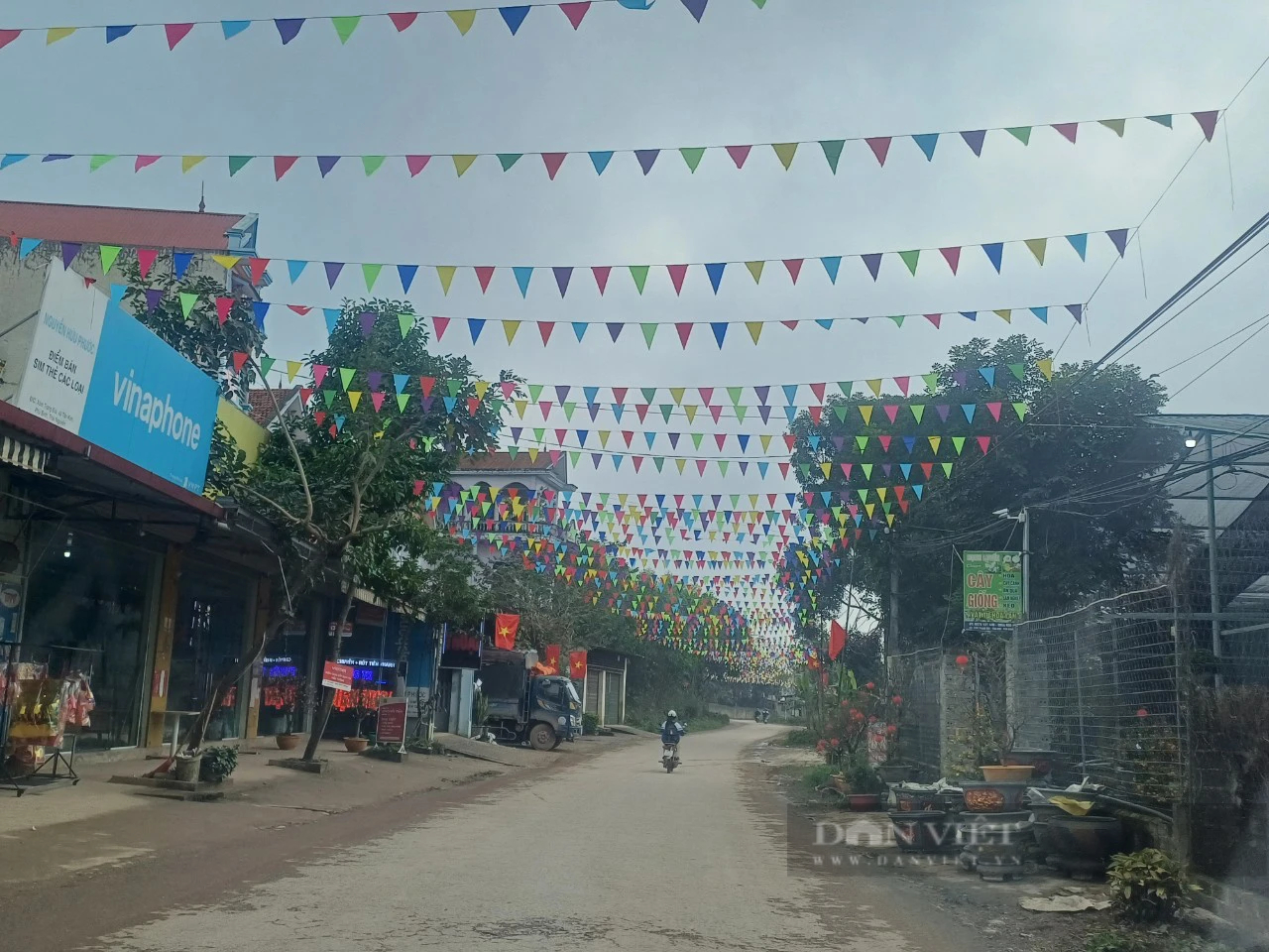 Một xã ở Thái Nguyên đường nông thôn mới sạch, cảnh quan đẹp, dân xốn xang đón Tết Nguyên đán- Ảnh 3.