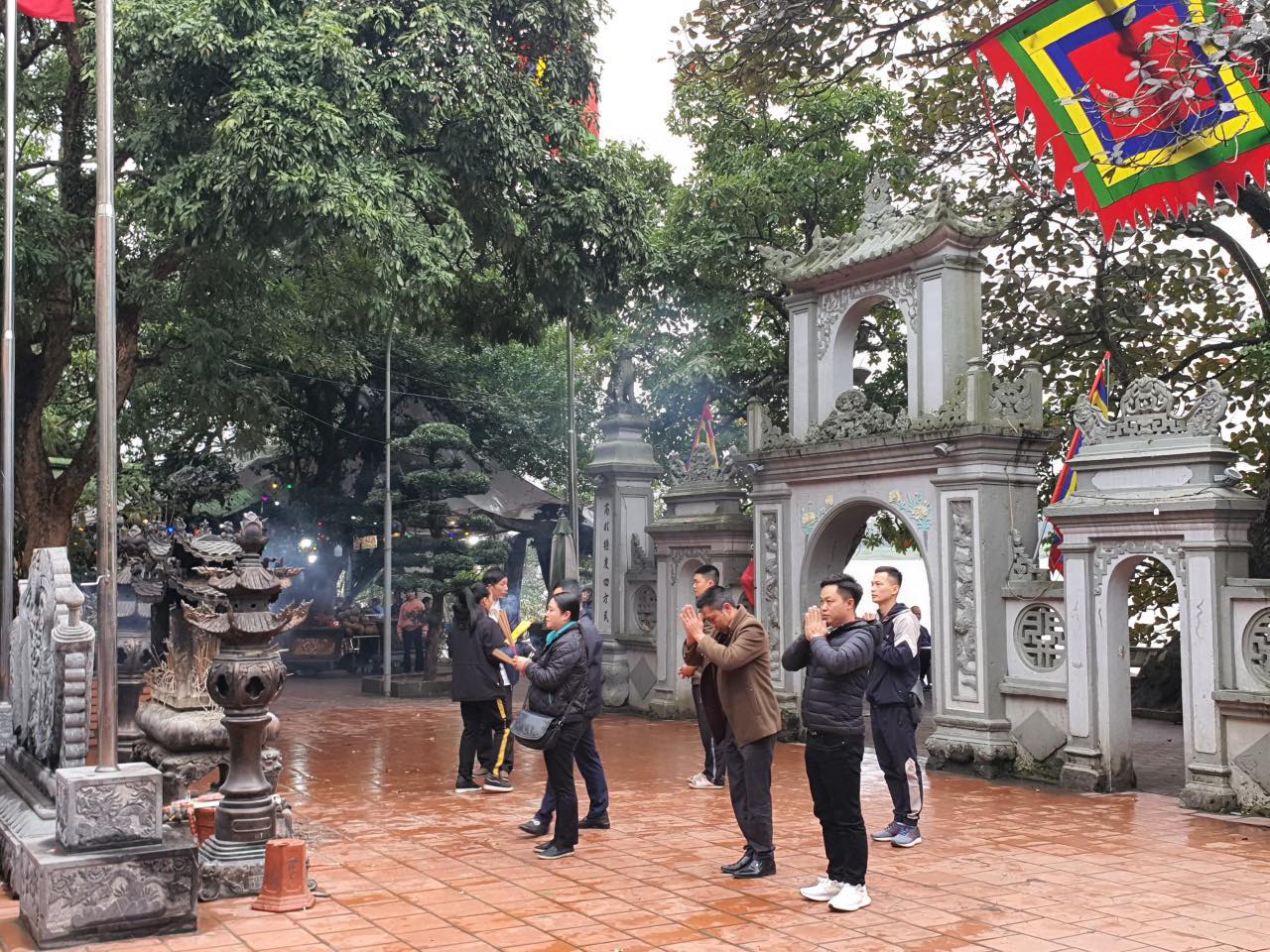 Đền Chợ Củi 500 năm vượng hương khói- Ảnh 2.