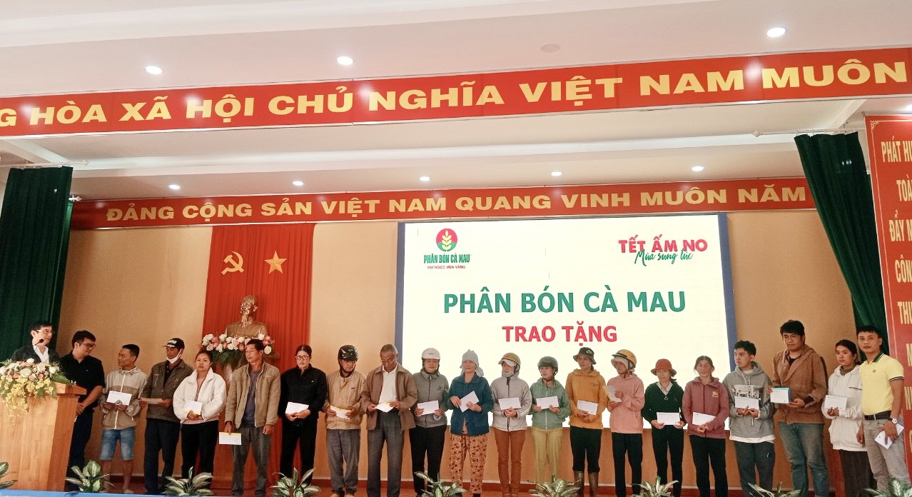 Phân bón Cà Mau mang "Tết ấm no- mùa sung túc" đến nhà nông- Ảnh 5.