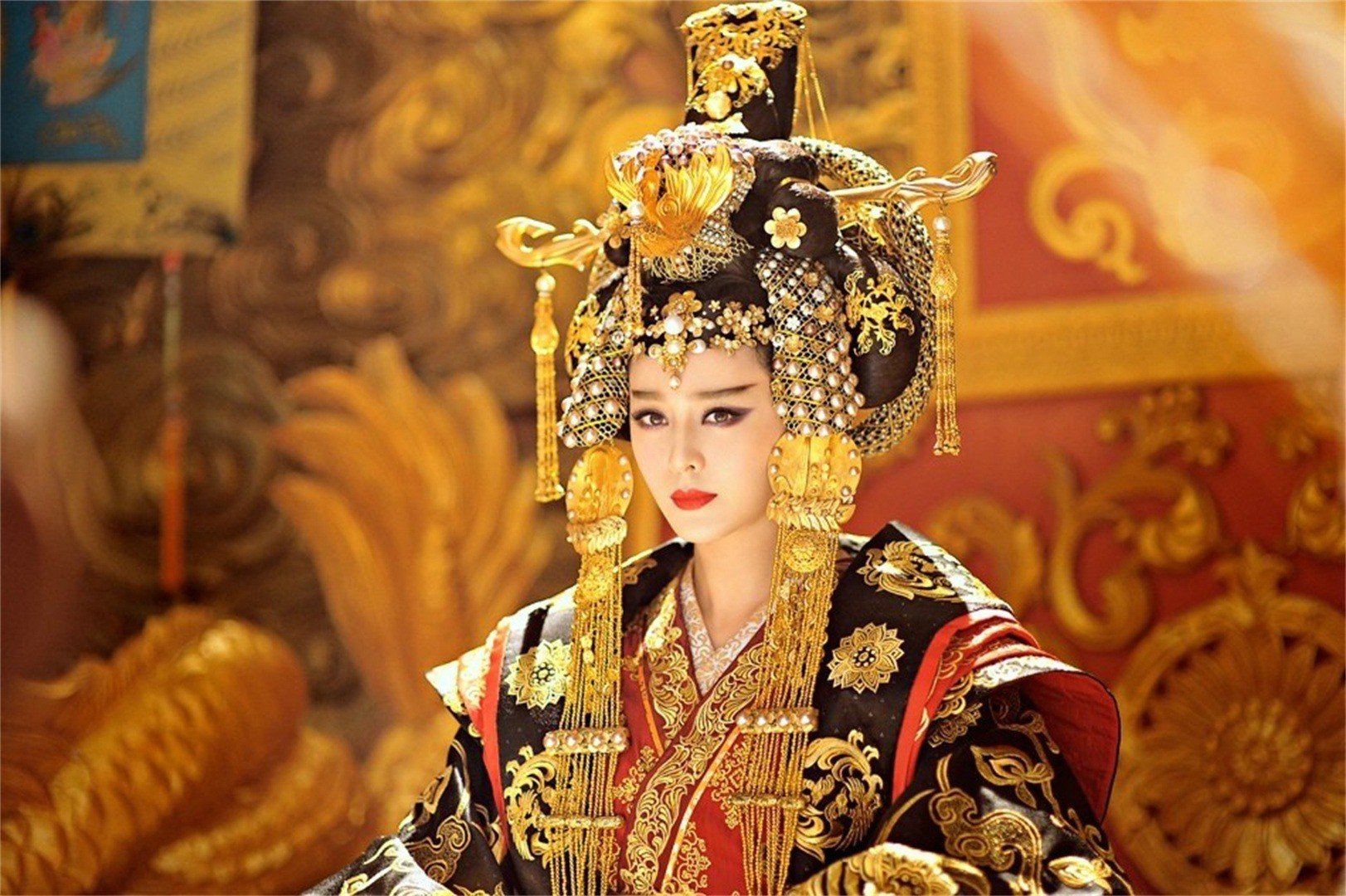 Viên Thiên Cương nói điều gì khiến Địch Nhân Kiệt không tin nhưng lại thành sự thật?- Ảnh 3.