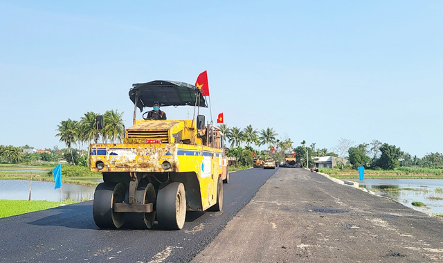 Quảng Ngãi: Bắt nhịp đầu năm Tết cổ truyền 2024 ở công trường cầu, đường nghìn tỷ - Ảnh 2. Quảng Ngãi: Bắt nhịp đầu năm Tết cổ truyền 2024 ở công trường cầu, đường nghìn tỷ - Ảnh 2.