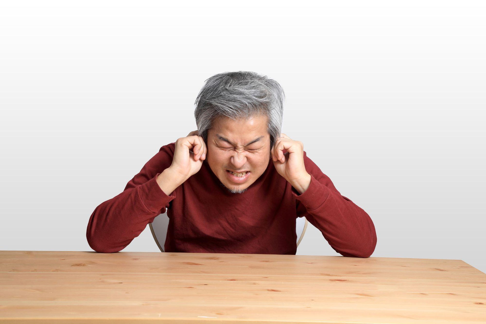 Giải pháp cải thiện ù tai kéo dài nhiều năm từ thảo dược Kim Thính- Ảnh 1.