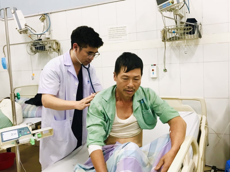 Liên tục tiếp nhận bệnh nhân nhồi máu cơ tim cấp, nguy kịch- Ảnh 3.