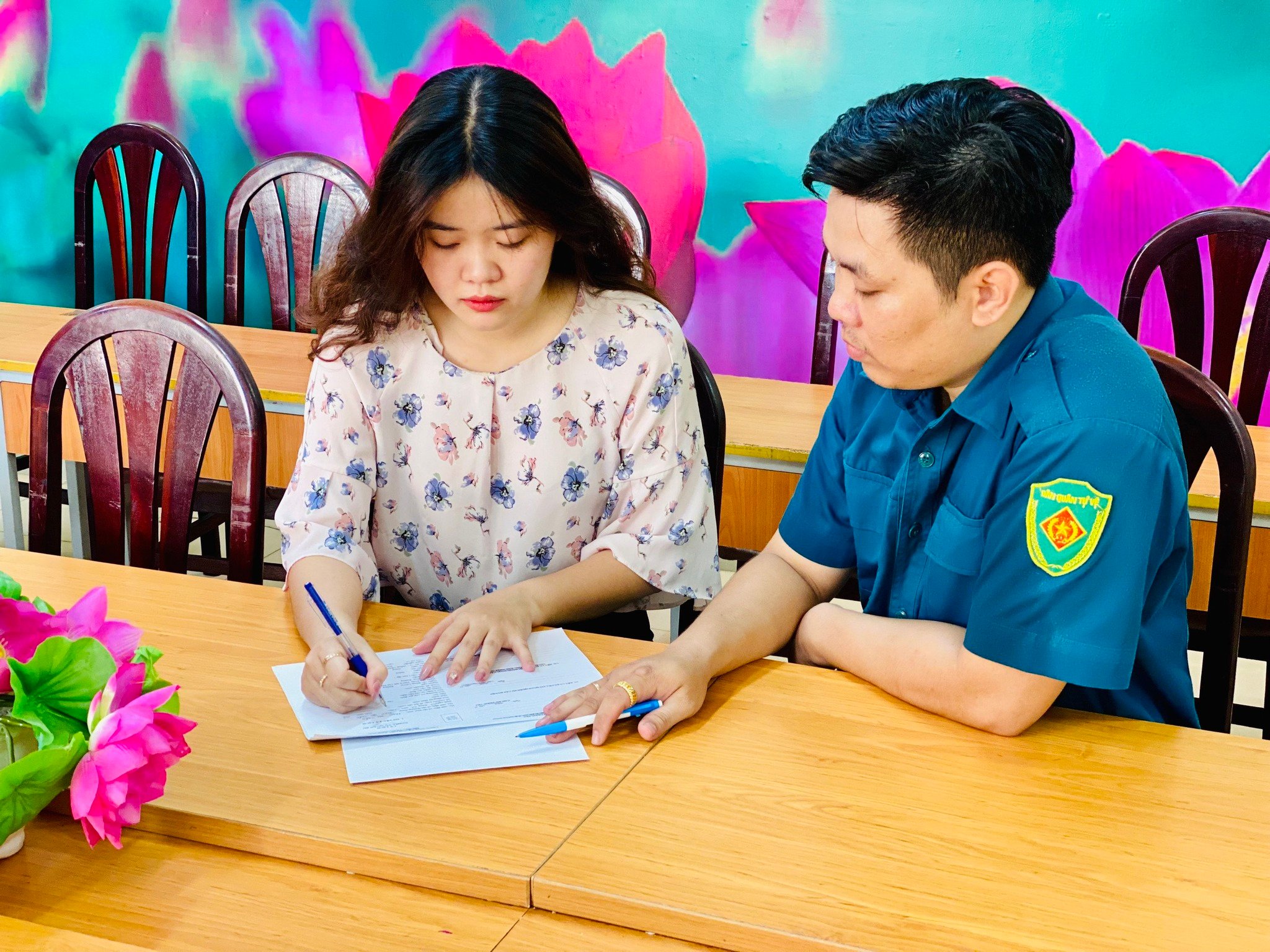 TP.HCM: Bóng hồng tình nguyện lên đường nhập ngũ, nhiều người là cử nhân- Ảnh 3.