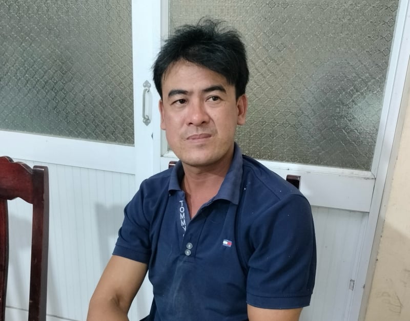Tán tỉnh người phụ nữ qua mạng, đưa vào nhà nghỉ "tâm sự" sau đó cướp sạch tài sản- Ảnh 1.