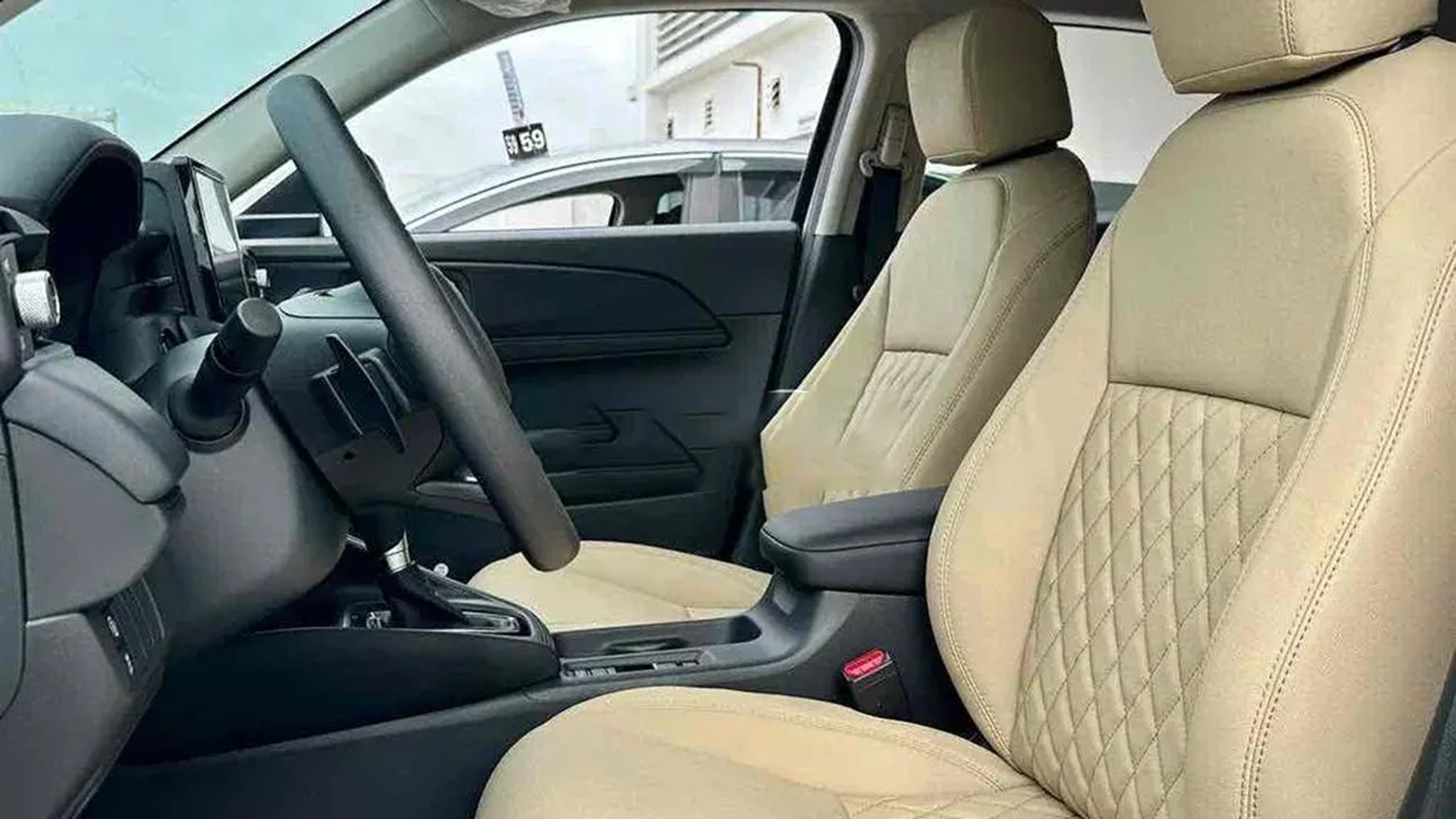 Honda HR-V G Tiêu chuẩn đầu tiên rao bán, mức giá khó tin- Ảnh 3.