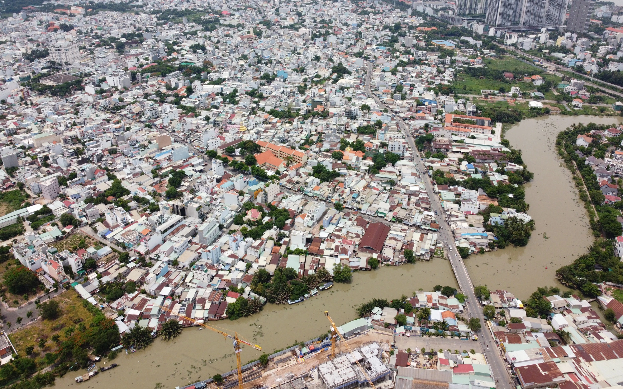 TP.HCM siết kiểm tra, xử lý các đơn vị vi phạm về môi trường