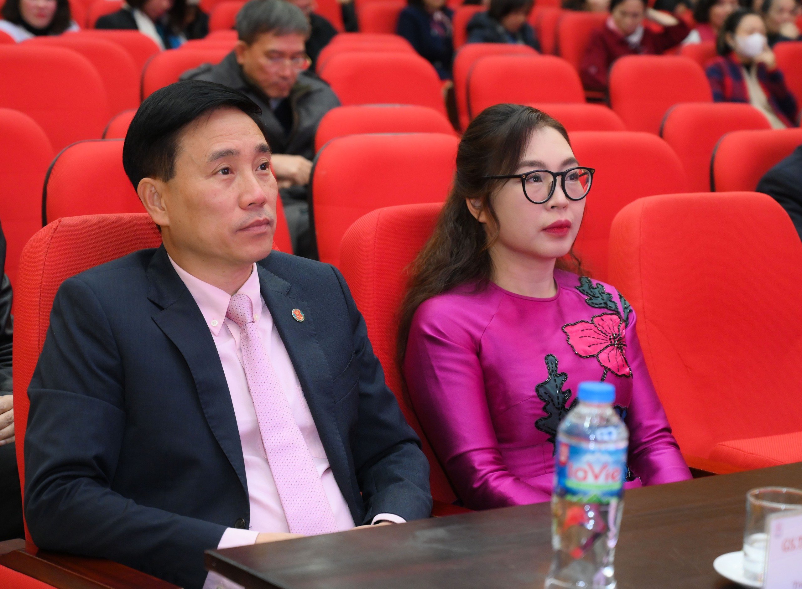 Loạt trường đại học lớn bổ nhiệm lãnh đạo mới: Nữ Hiệu phó trường Y sinh năm 1973 gây chú ý- Ảnh 1.