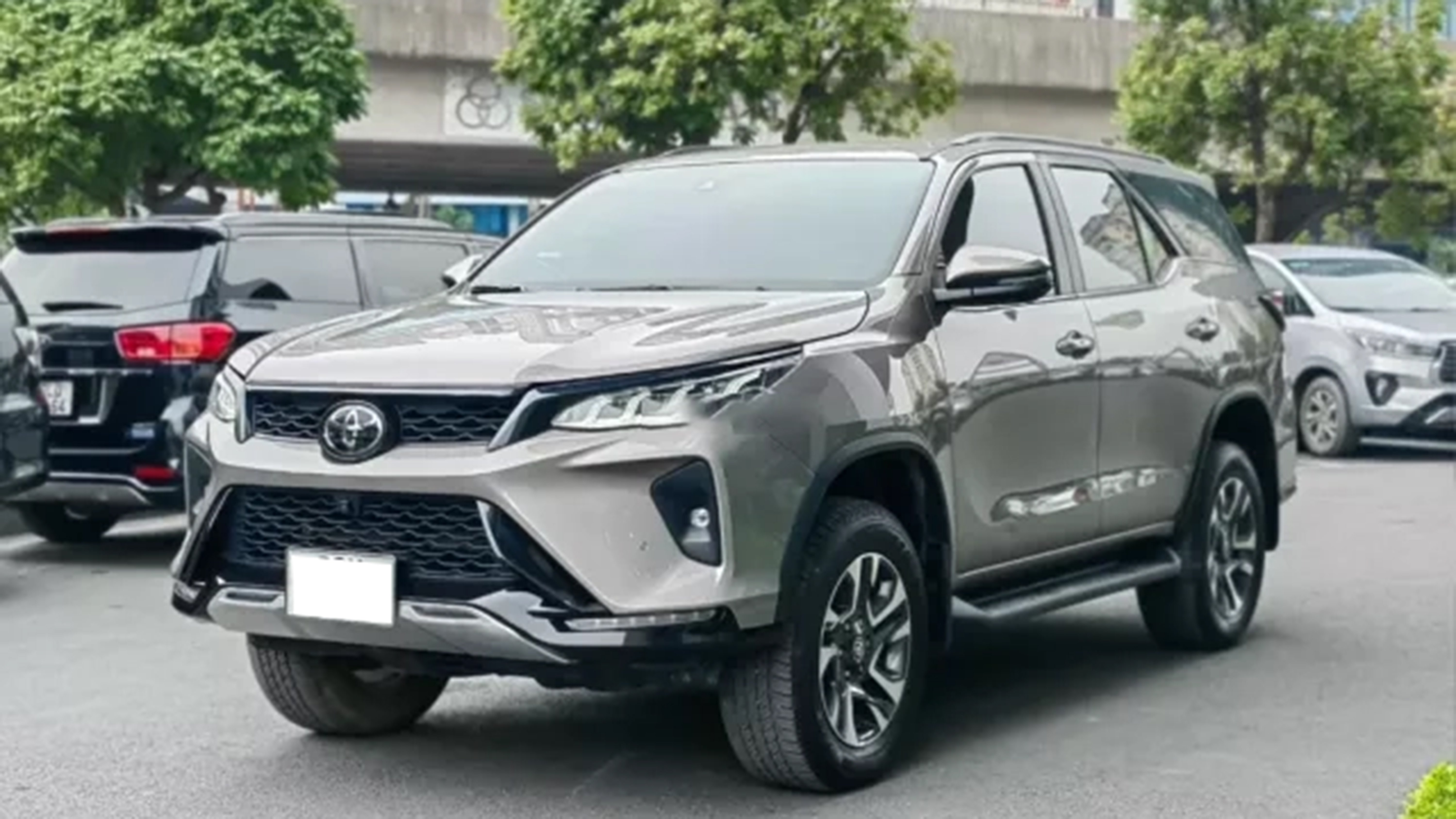 Ngỡ ngàng khấu hao Ford Everest và Toyota Fortuner sau 2 năm lăn bánh- Ảnh 3.
