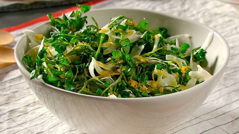 Một món rau từng bị coi như cỏ dại, nhưng lại là “kẻ thù” của lão hóa sớm, phòng được ung thư - Ảnh 2. Một món rau từng bị coi như cỏ dại, nhưng lại là “kẻ thù” của lão hóa sớm, phòng được ung thư - Ảnh 2.