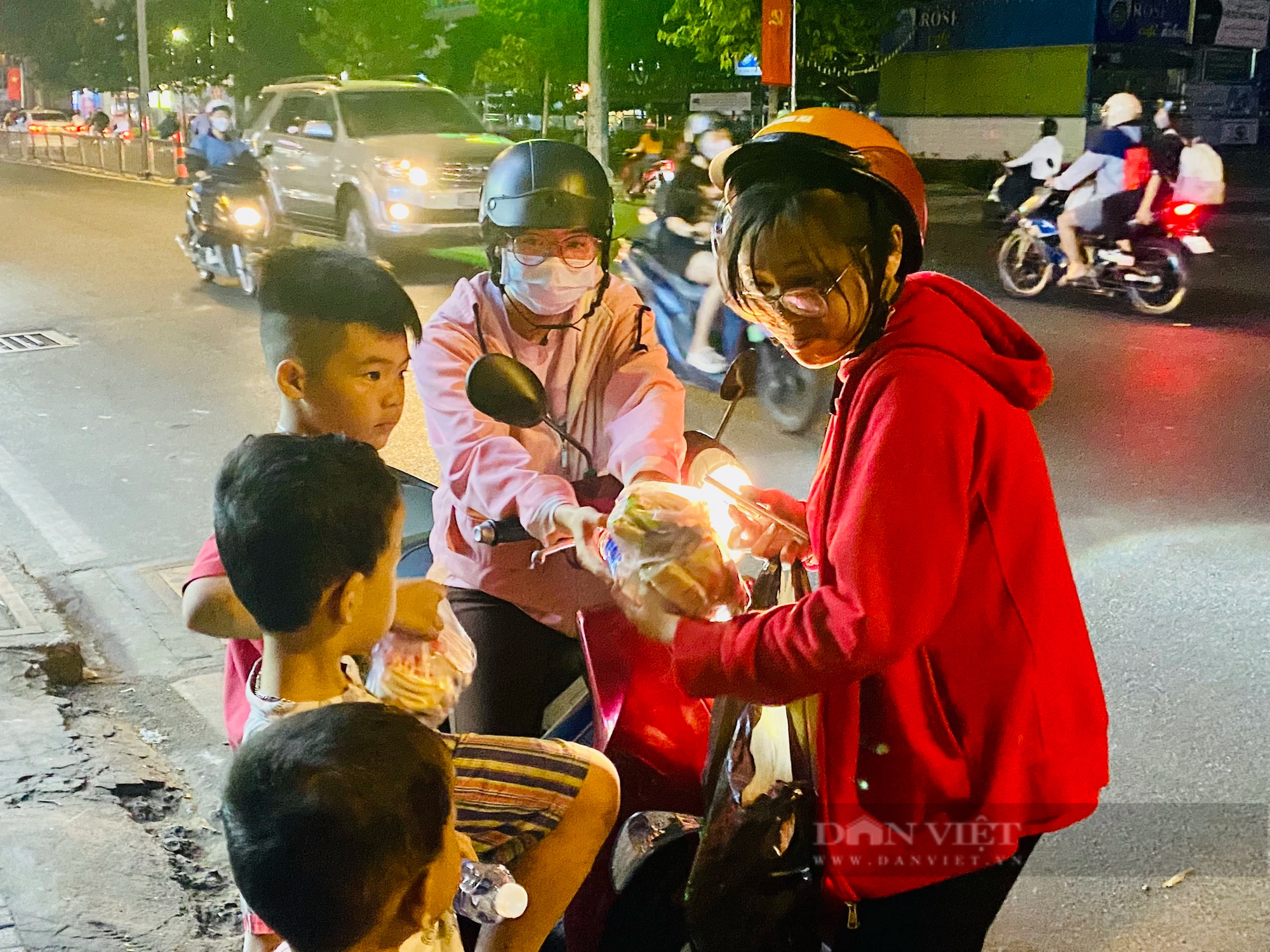 Tết trên vỉa hè của những người vô gia cư- Ảnh 3.