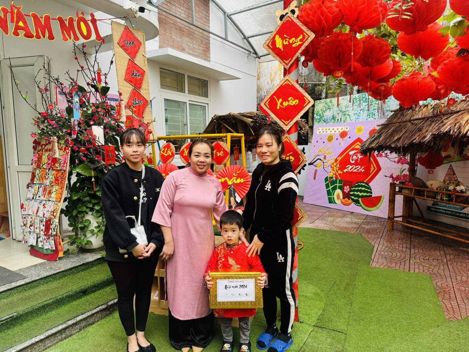 Ngày học cuối cùng của học sinh Hà Nội trước khi nghỉ Tết, nhiều hoạt động ý nghĩa được tổ chức- Ảnh 2.