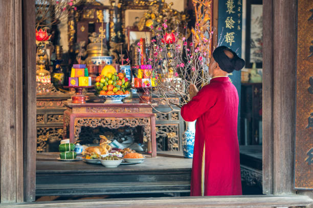 Văn khấn cúng Tất niên 2024 chuẩn nhất để năm mới Giáp Thìn thành công, phát đạt     - Ảnh 3.