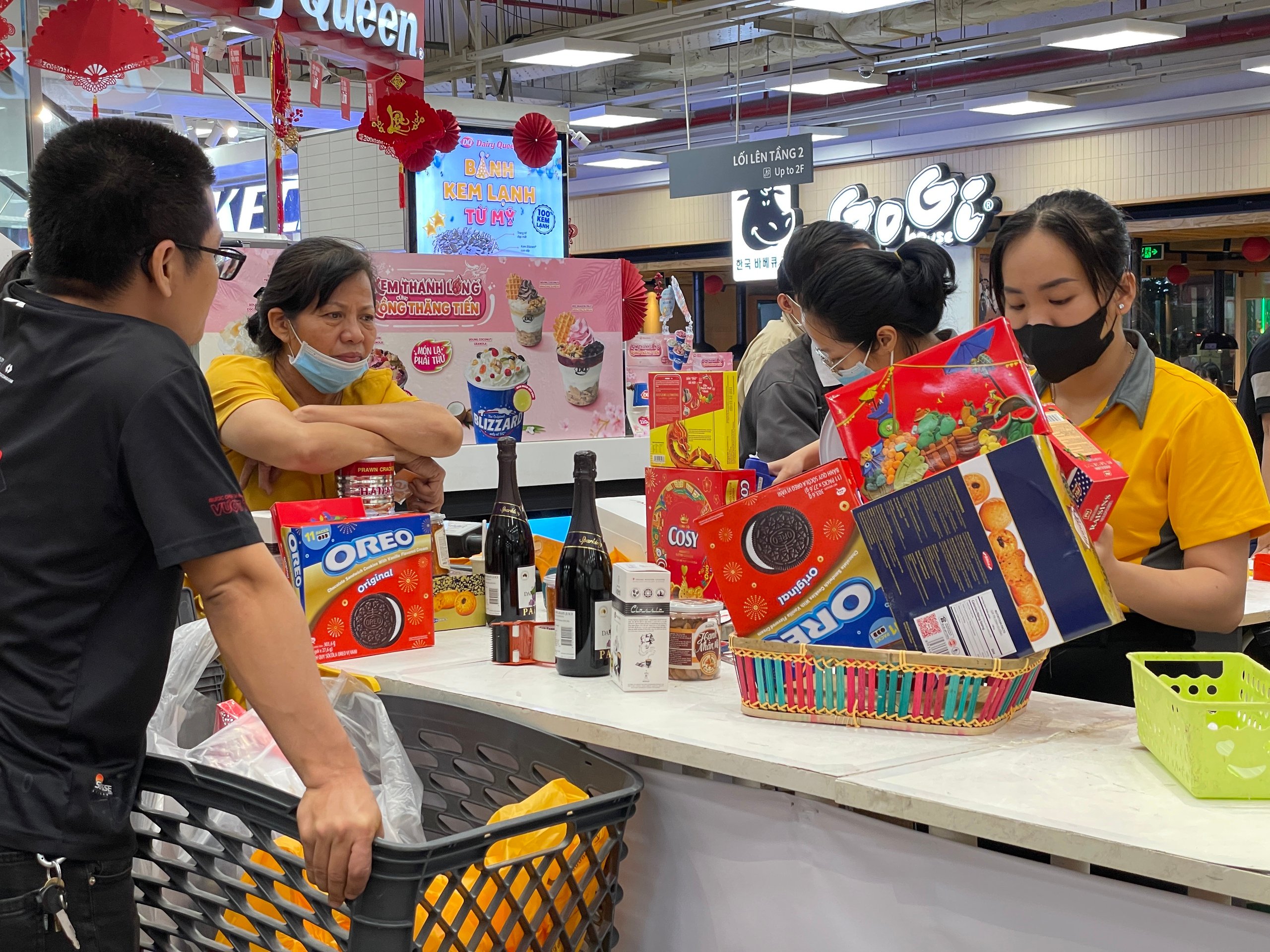 Diễn biến lạ chợ 29 Tết ở Sài Gòn- Ảnh 9.