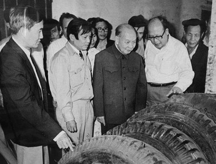 Tổng Bí thư Trường Chinh, nhà lãnh đạo điển hình cho tư tưởng dám nghĩ, dám làm, dám chịu trách nhiệm- Ảnh 2.