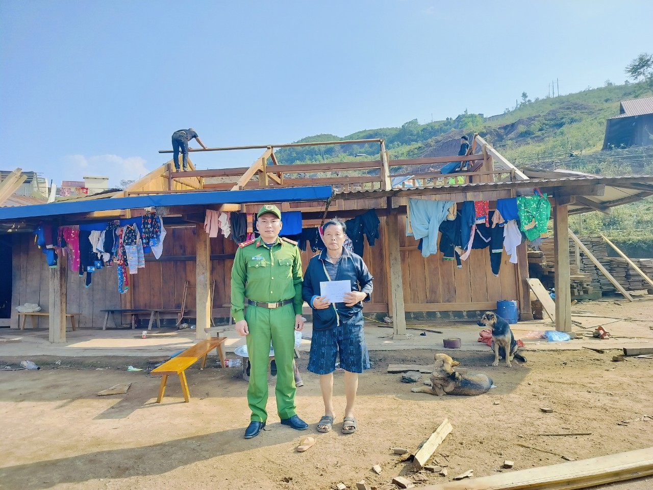 Lai Châu: Kịp thời giúp người dân vượt qua thiên tai- Ảnh 2. Lai Châu: Kịp thời giúp người dân vượt qua thiên tai- Ảnh 2.