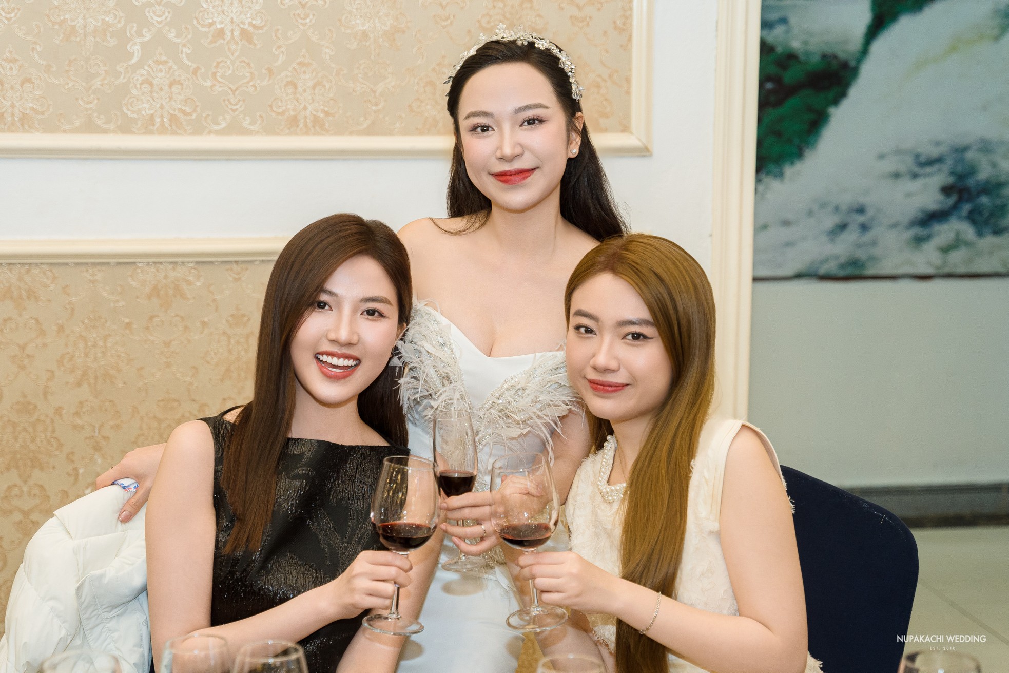 Nhã Phương, Lê Giang bay từ TP.HCM ra Hải Dương dự đám cưới Kim Oanh - Vũ Tuấn Việt- Ảnh 16.