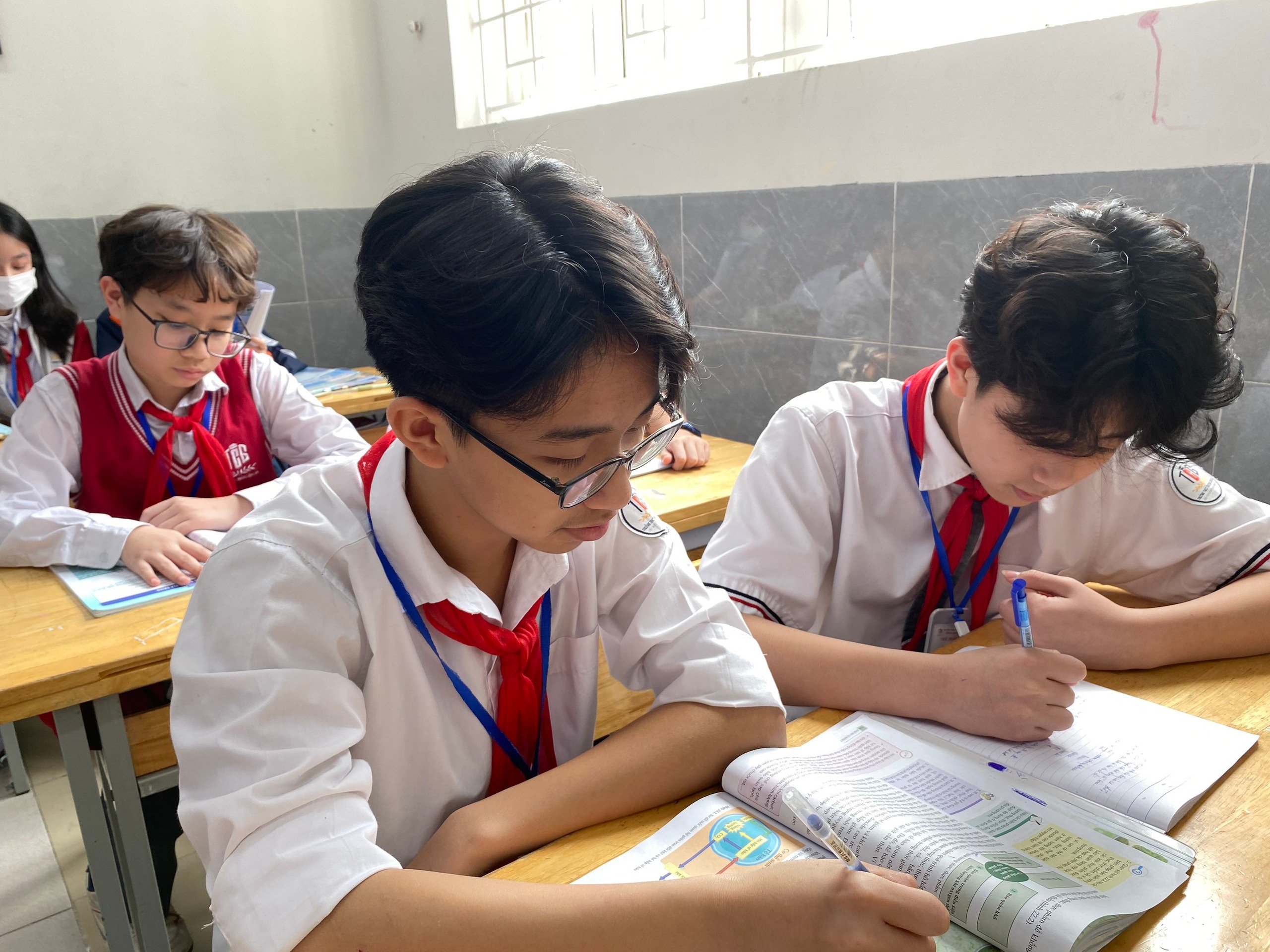 Gương sáng học đường: Nam sinh tiết kiệm tiền tặng bệnh nhân suất ăn 0 đồng- Ảnh 3.