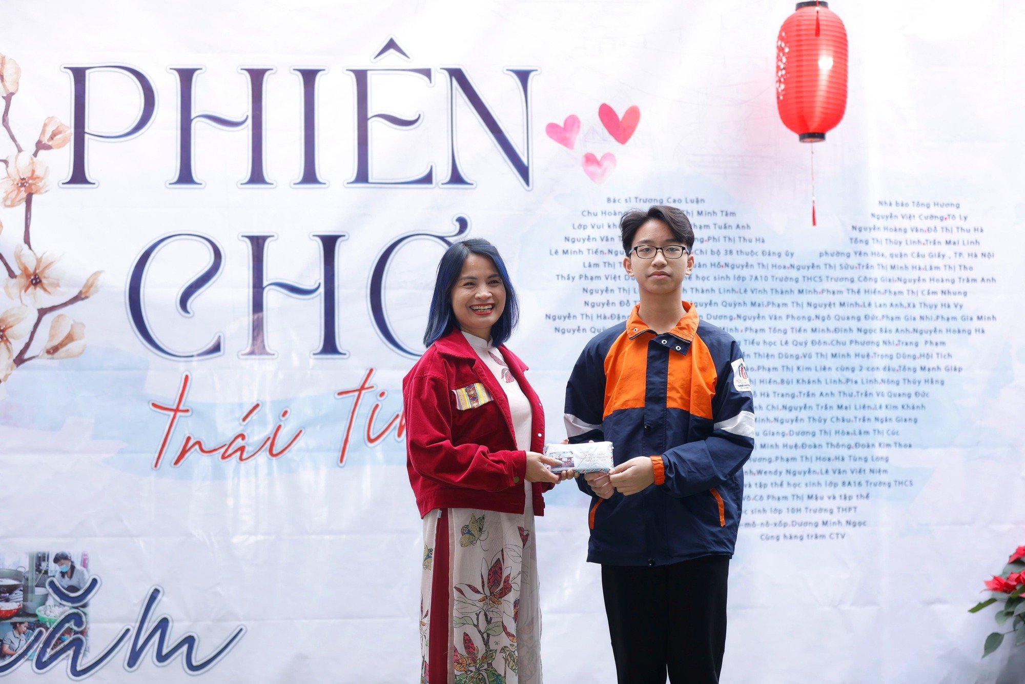 Gương sáng học đường: Nam sinh tiết kiệm tiền tặng bệnh nhân suất ăn 0 đồng- Ảnh 1.