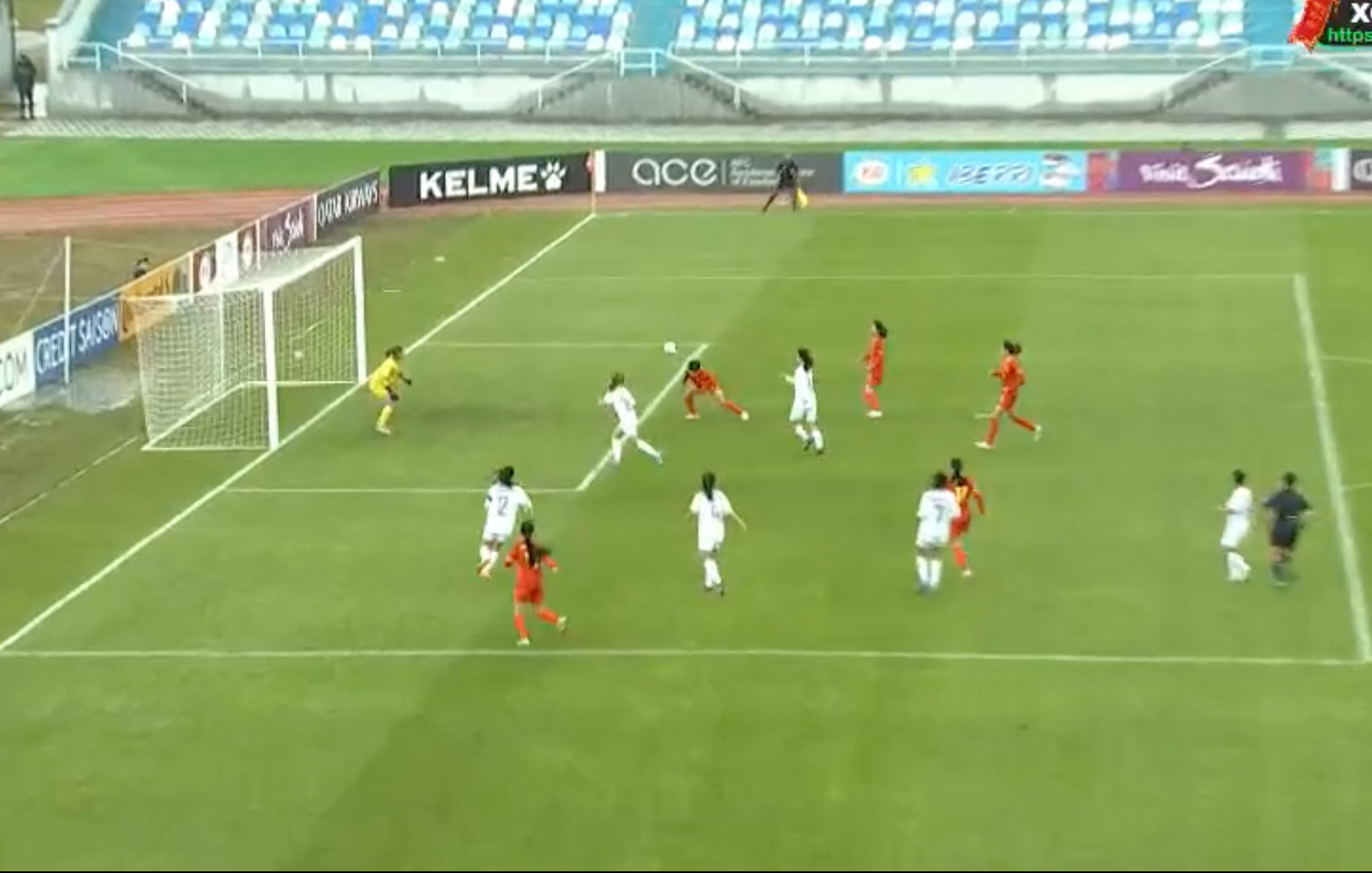 Ngọc Minh Chuyên "xé lưới" U20 nữ Trung Quốc, U20 nữ Việt Nam có bàn danh dự!- Ảnh 2.