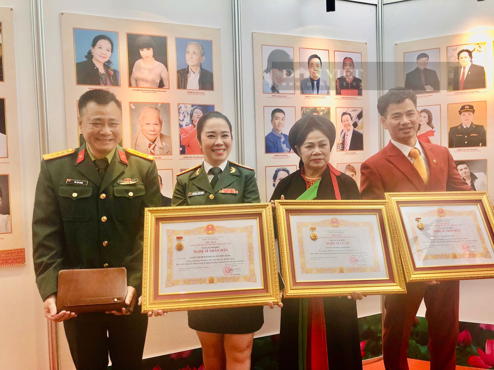 Mẹ ruột Tự Long: “Tôi sống được thần kỳ đến giờ này là nhờ chồng con”- Ảnh 4.
