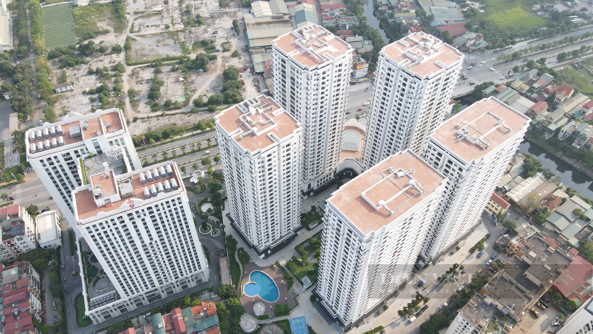 Tắc gói 120.000 tỷ cho vay nhà ở xã hội: Doanh nghiệp và ngân hàng cùng kêu, "tại anh hay tại ả"?- Ảnh 2.